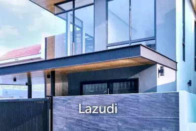 3 Beds 4 Baths 250 Sqm House for Sale in Sukhumvit 60/1
