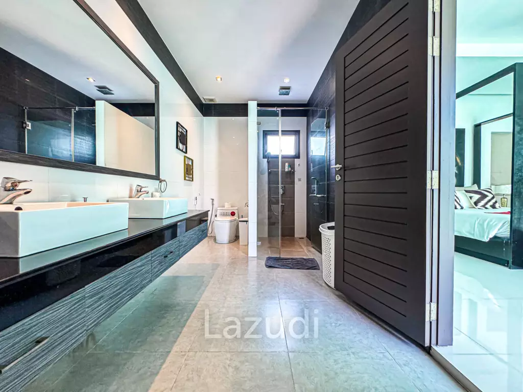Modern Luxury Villa in Rawai Phuket for Sale
