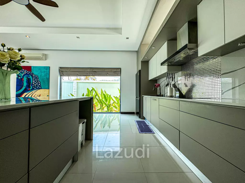 Modern Luxury Villa in Rawai Phuket for Sale