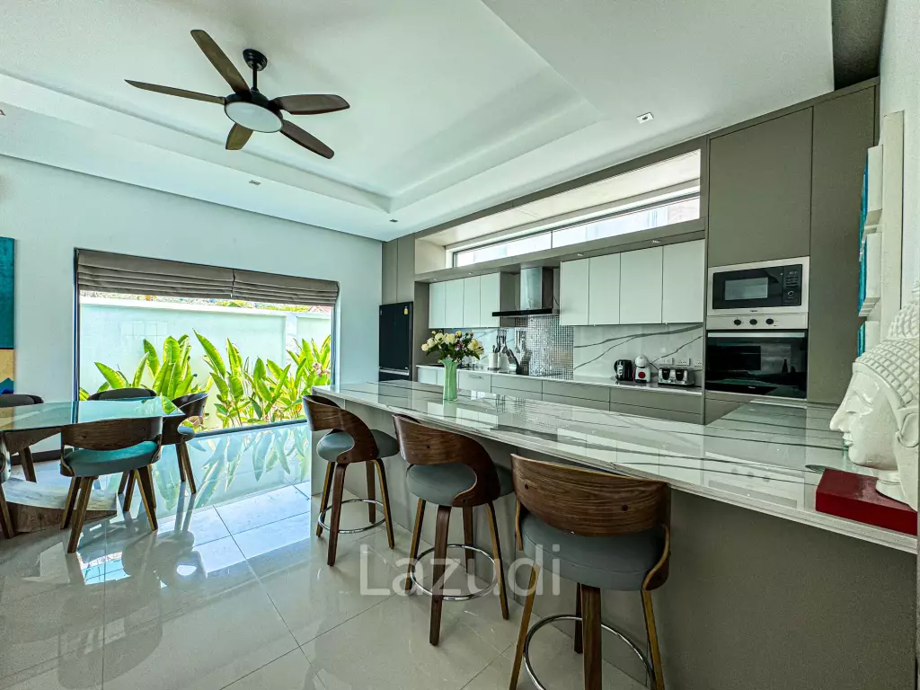 Modern Luxury Villa in Rawai Phuket for Sale