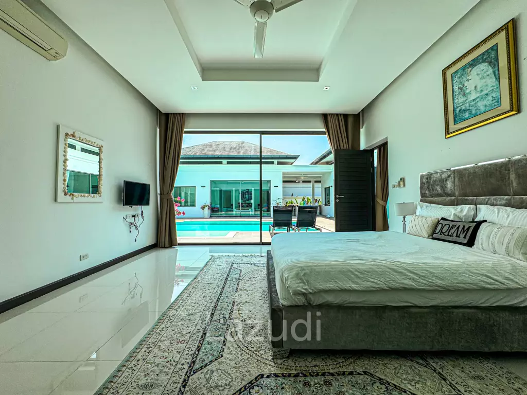Modern Luxury Villa in Rawai Phuket for Sale