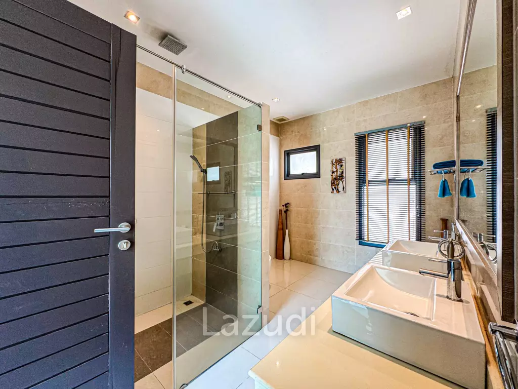 Modern Luxury Villa in Rawai Phuket for Sale