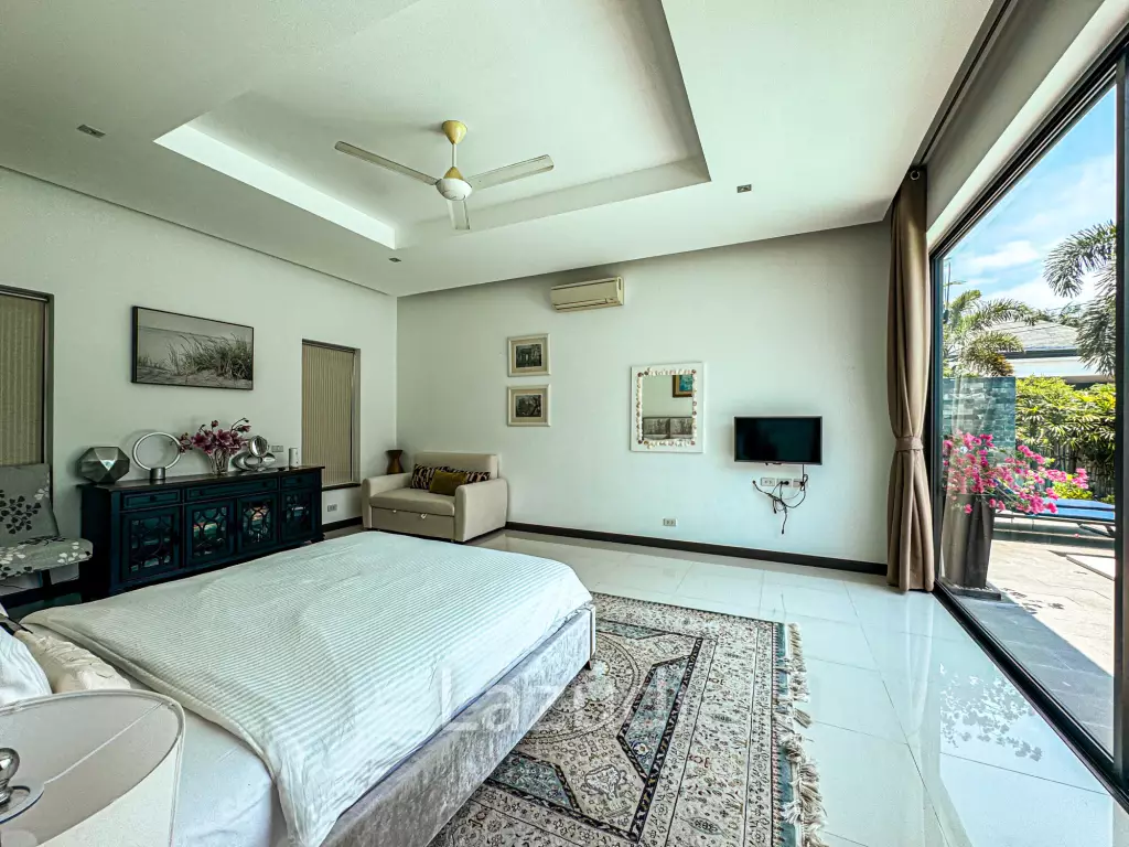 Modern Luxury Villa in Rawai Phuket for Sale