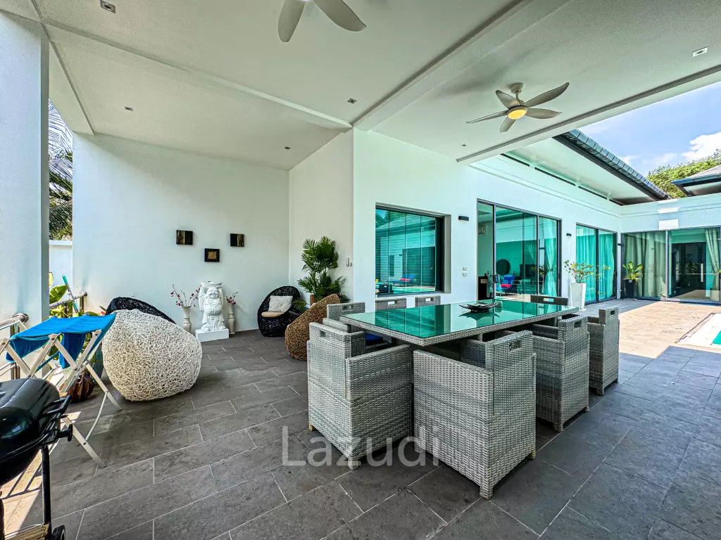 Modern Luxury Villa in Rawai Phuket for Sale