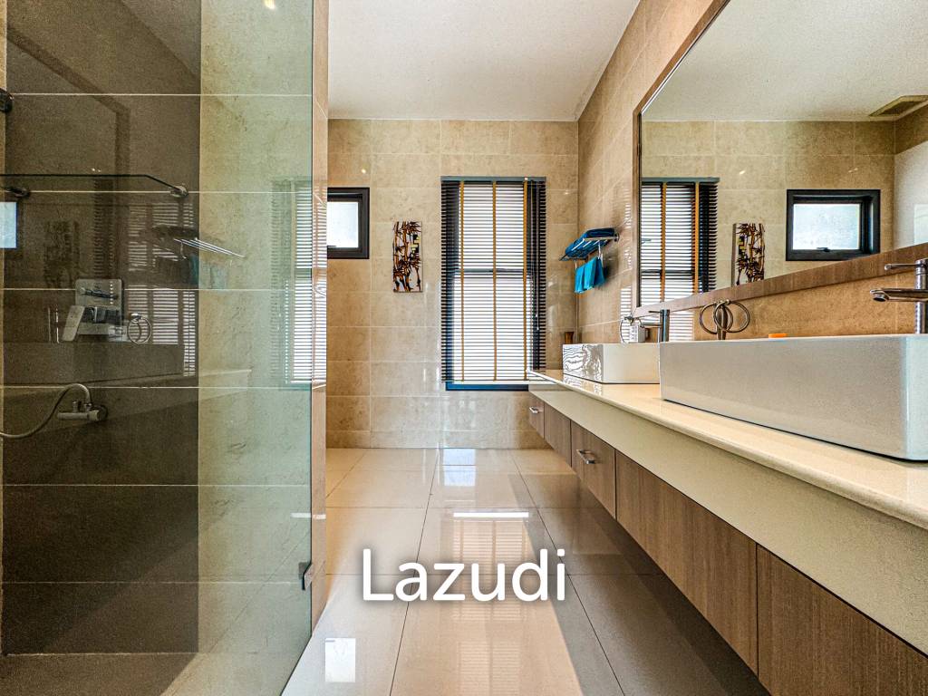 Modern Luxury Villa in Rawai Phuket for Sale