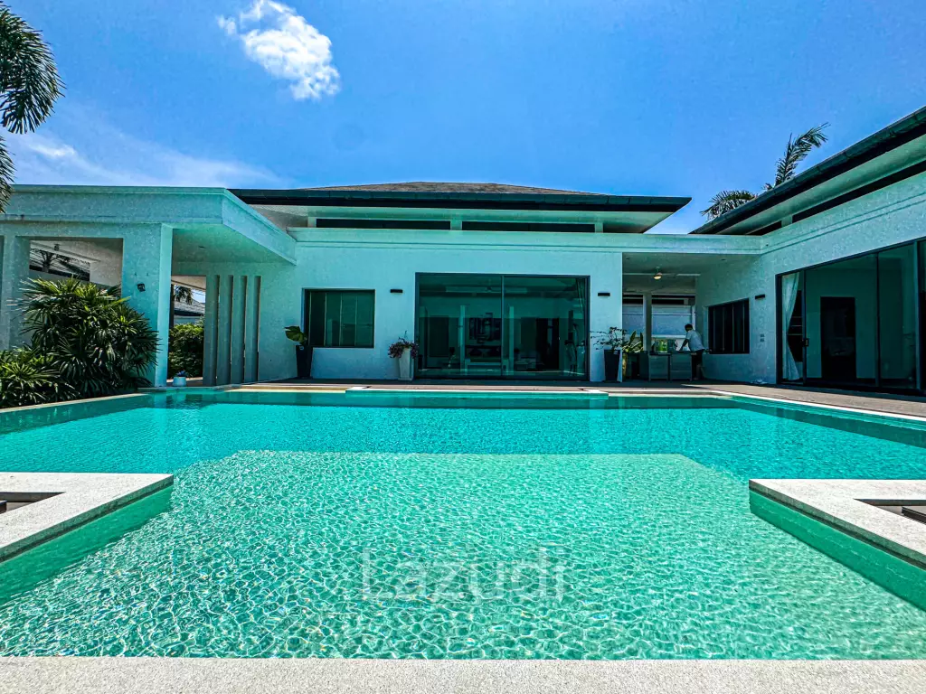 Modern Luxury Villa in Rawai Phuket for Sale