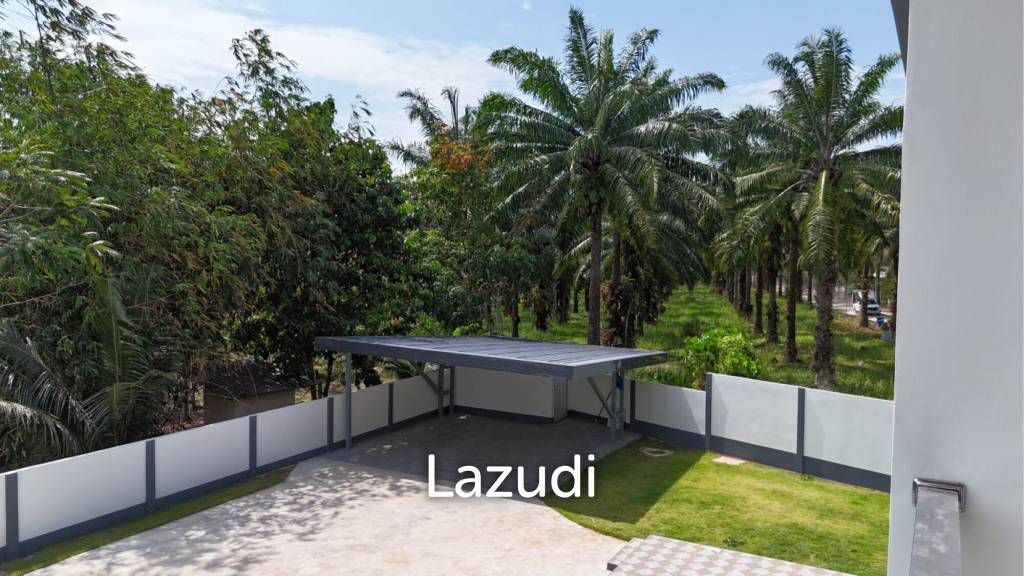 Stunning 5 bedroom Pool Villa in Sai Thai.