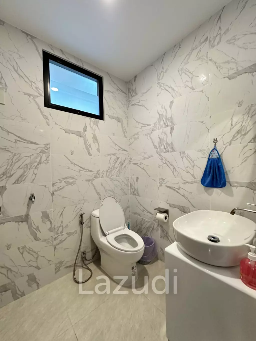 Stunning 5 bedroom Pool Villa in Sai Thai.