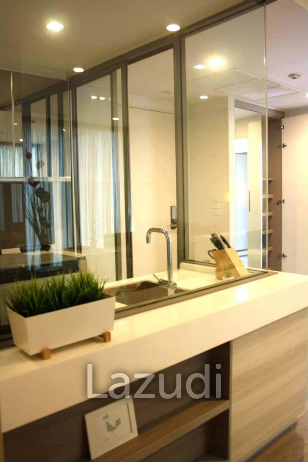 2 Bed 2 Bath 89 SQ.M. The Room BTS Wongwianyai