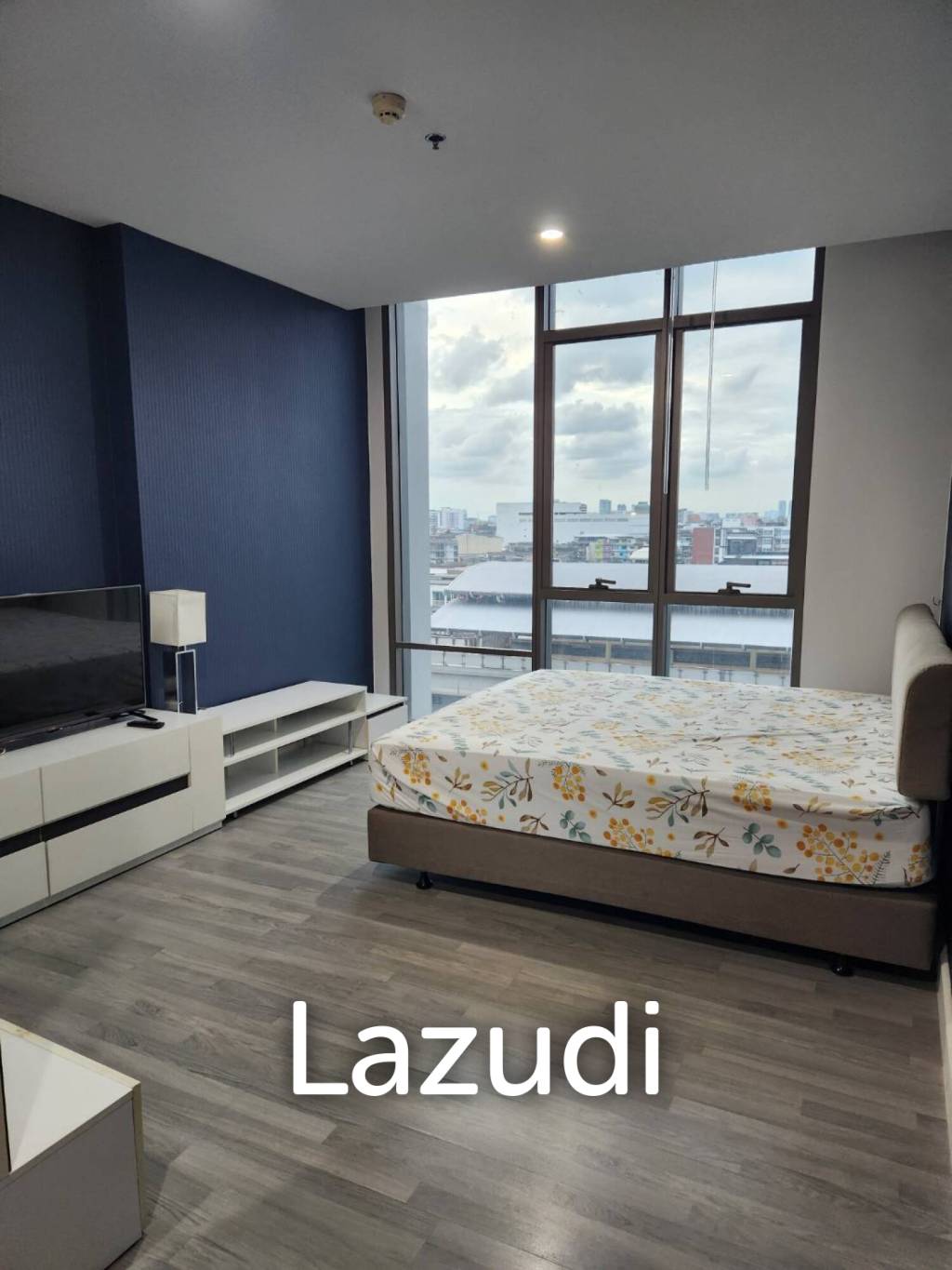 2 Bed 2 Bath 89 SQ.M. The Room BTS Wongwianyai