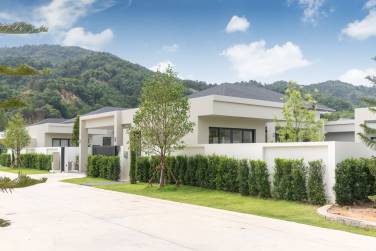 Family-Friendly Luxury 4 bed Pool Villa in Phuket