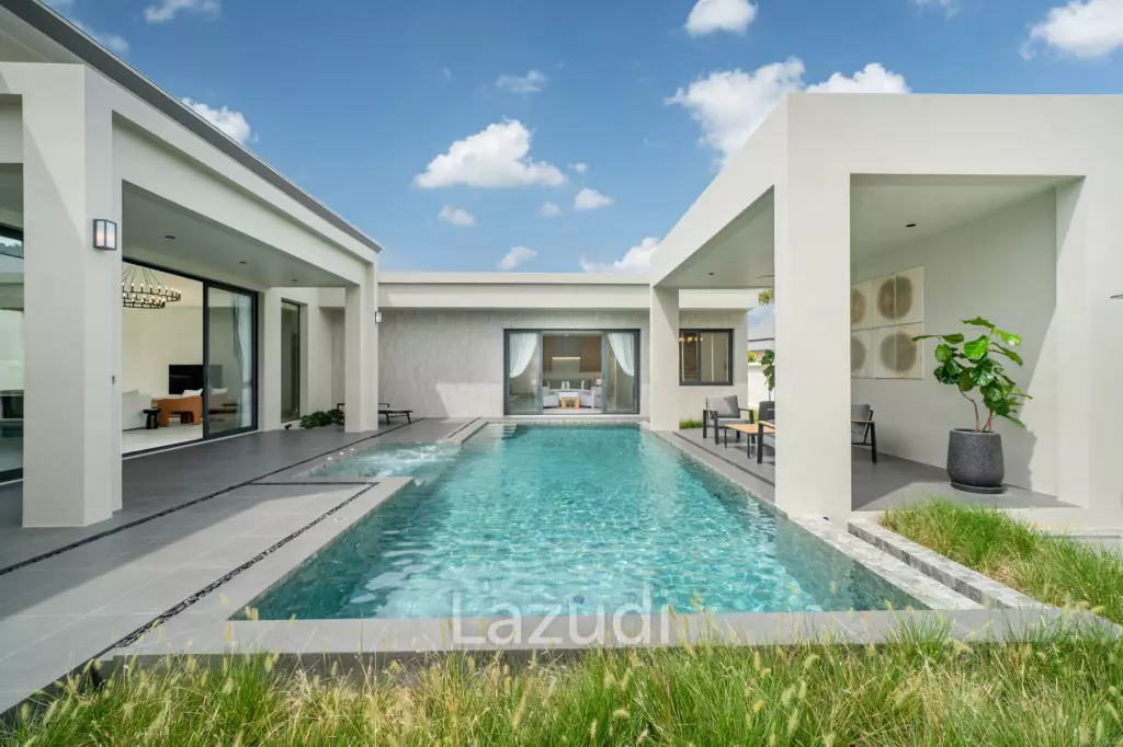 Family-Friendly Luxury 4 bed Pool Villa in Phuket