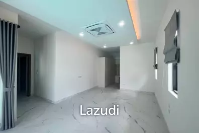 SOI 70: 3 bed pool villa