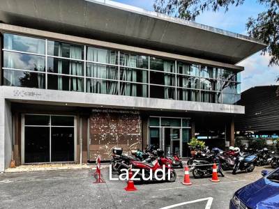 Luxurious Retail Office Space for Rent in Khlong Tan