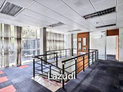 Luxurious Retail Office Space for Rent in Khlong Tan