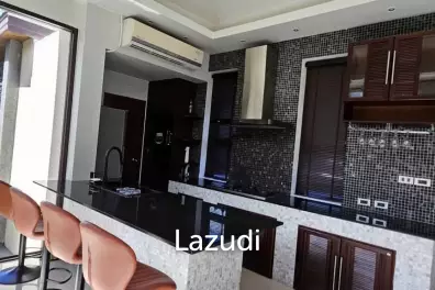 Peaceful 4-bedroom pool villa in Rawai