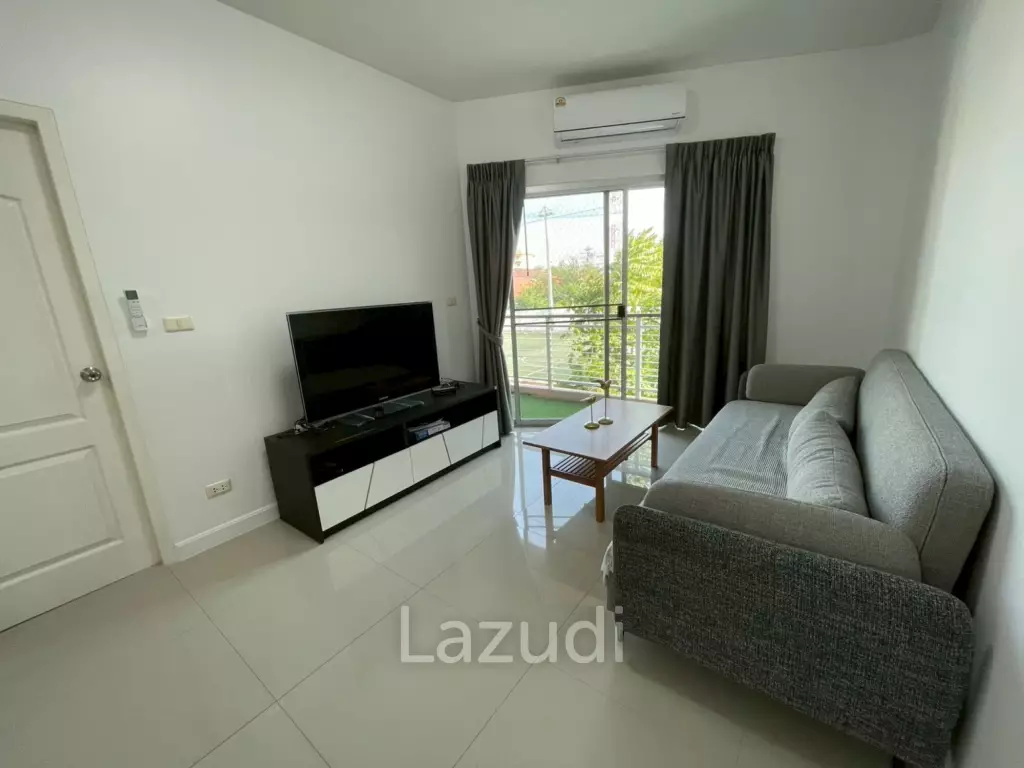 Flame Tree Residences: 1 Bedroom 1 bath city center