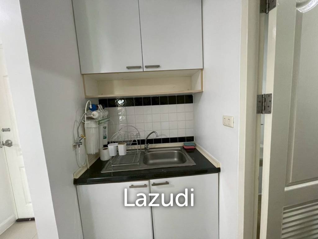 Flame Tree Residences: 1 Bedroom 1 bath city center