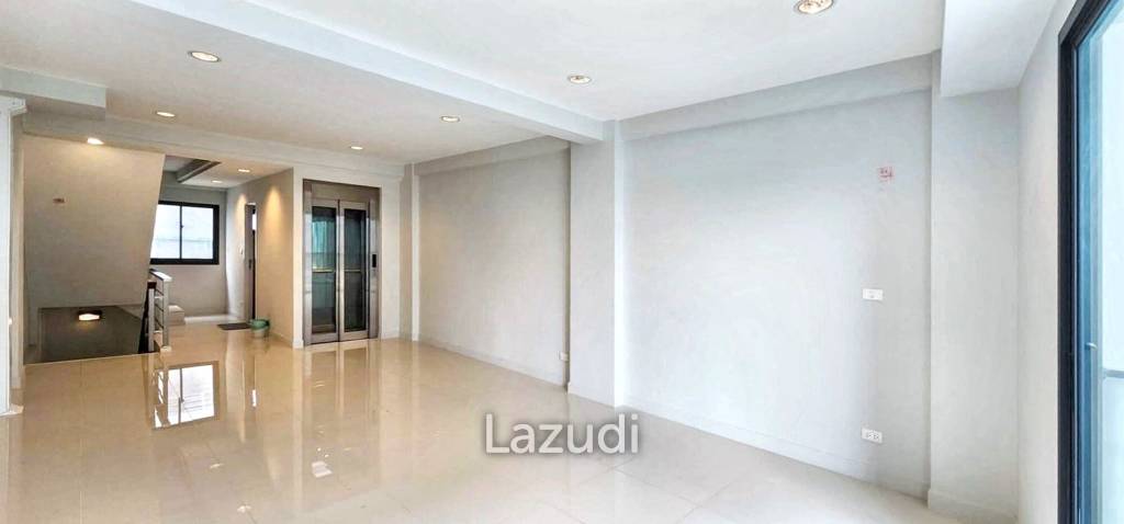 Front Unit Home Office near BTS On Nut | 4.5 Floors
