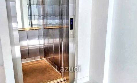 Front Unit Home Office near BTS On Nut | 4.5 Floors