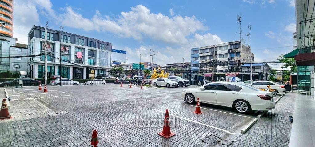 Front Unit Home Office near BTS On Nut | 4.5 Floors