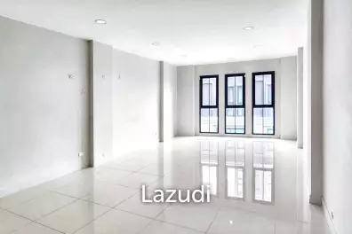 Front Unit Home Office near BTS On Nut | 4.5 Floors