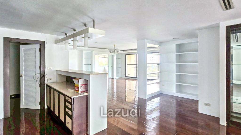 3 Bed 2 Bath 292 SQ.M Prime Mansion Promphong