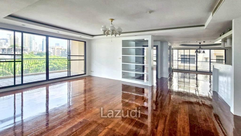 3 Bed 2 Bath 292 SQ.M Prime Mansion Promphong