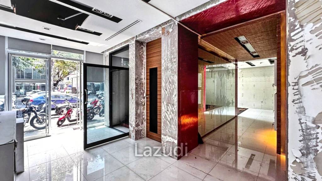 Ultra Luxury Bangkok Office Space on Ekamai Road