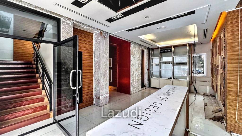 Ultra Luxury Bangkok Office Space on Ekamai Road