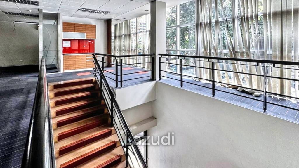 Ultra Luxury Bangkok Office Space on Ekamai Road