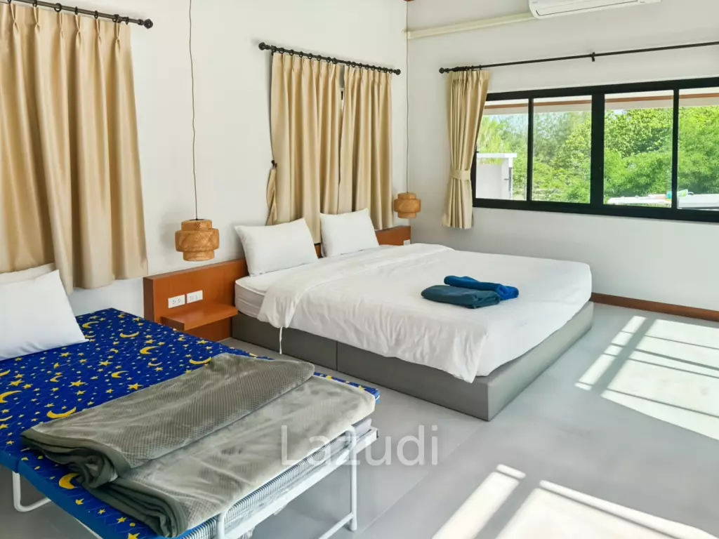 4-Bedroom Villa with Pool in Baan Thongsuk Villa, Pak Nam Pran