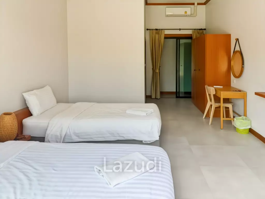 4-Bedroom Villa with Pool in Baan Thongsuk Villa, Pak Nam Pran