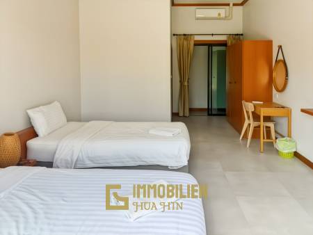 Baan Thongsuk Villa, Pak Nam Pran: 4 chambres à coucher villa avec piscine