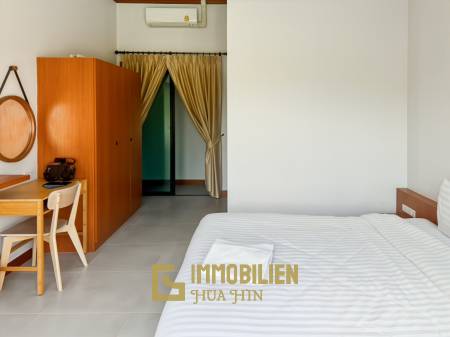 Baan Thongsuk Villa, Pak Nam Pran: 4 chambres à coucher villa avec piscine