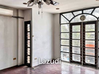 Retail Space on Pridi, Phra Khanong Nuea