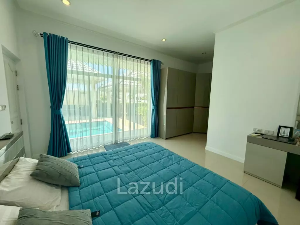 Nice Breeze 8 Pool Villa – 3 Bedrooms, 2 Bathrooms with European Kitchen in Cha-Am