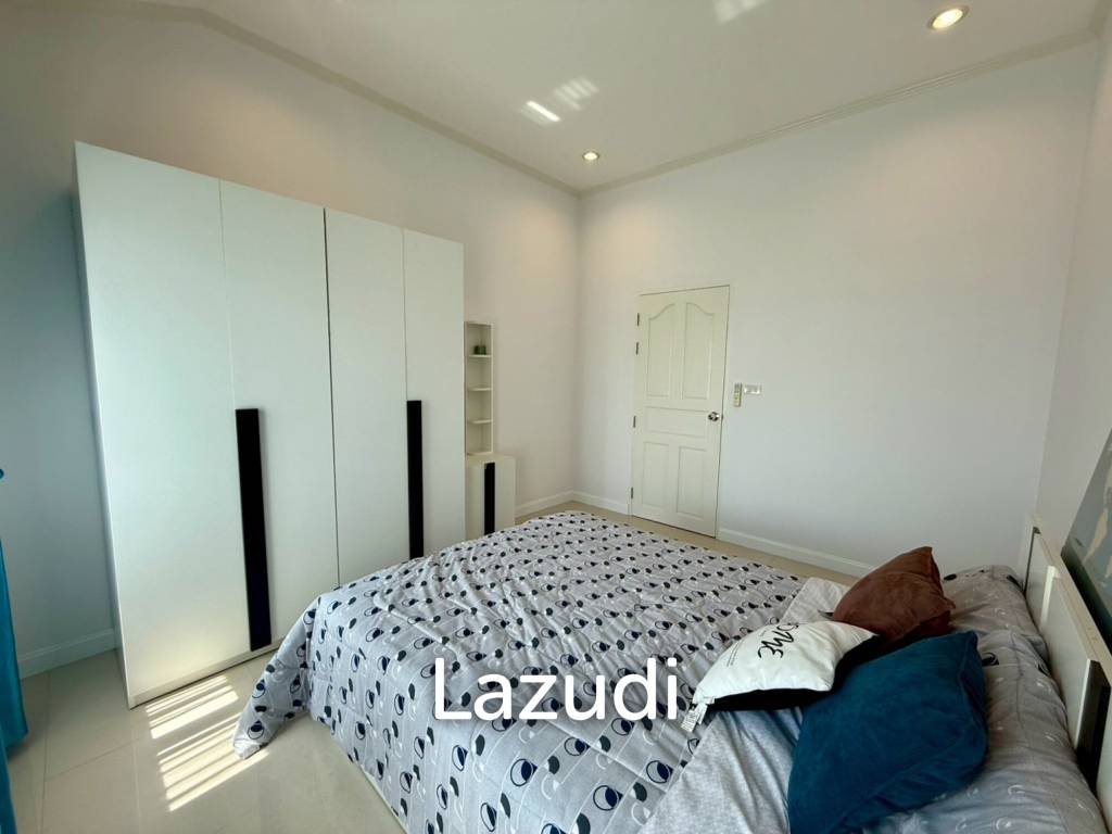 Nice Breeze 8 Pool Villa – 3 Bedrooms, 2 Bathrooms with European Kitchen in Cha-Am