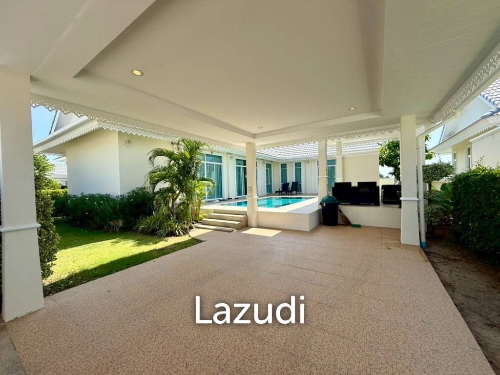 Nice Breeze 8 Pool Villa – 3 Bedrooms, 2 Bathrooms with European Kitchen in Cha-Am