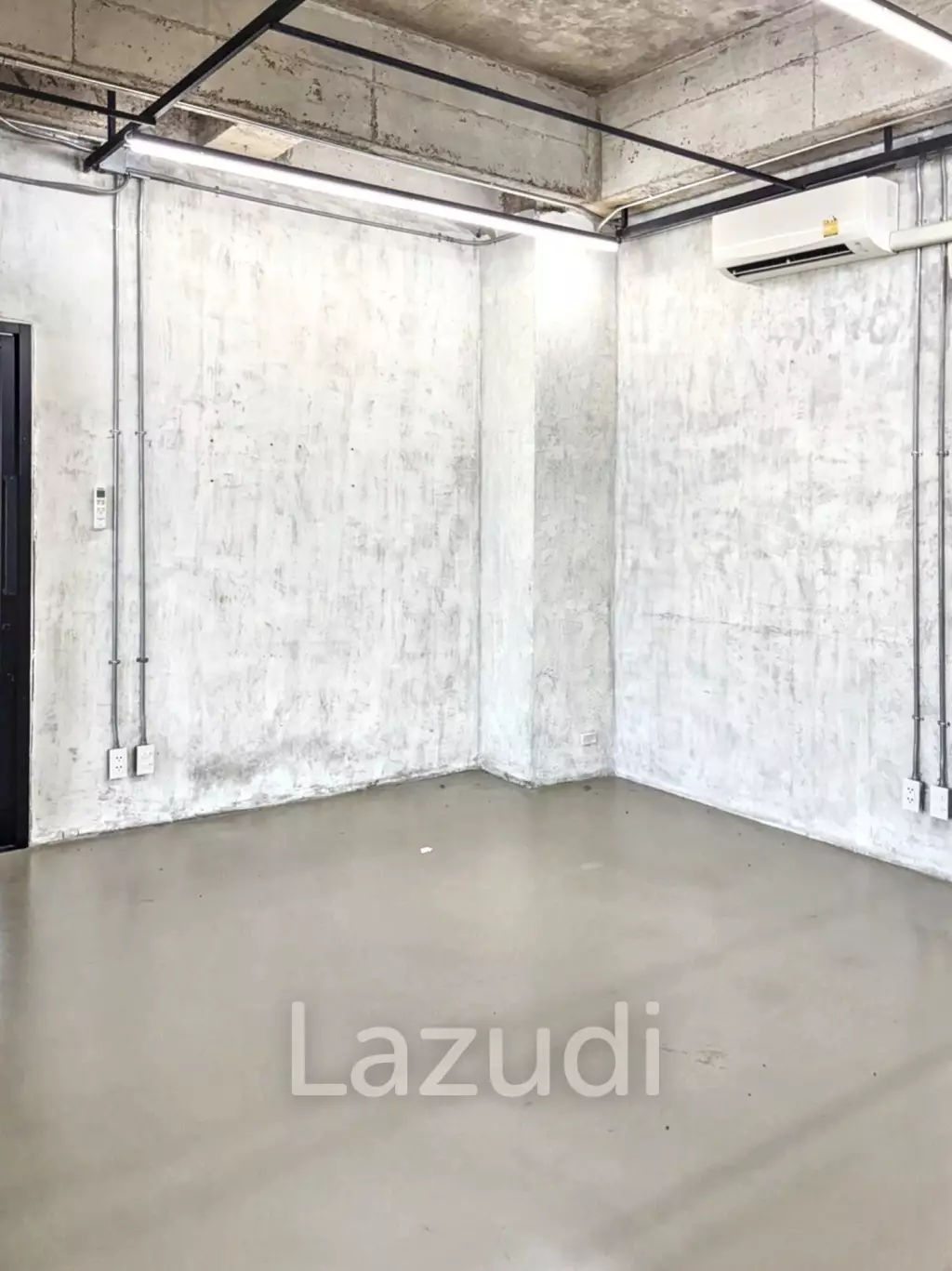 Luxury Industrial Office in Khlong Toei Bangkok