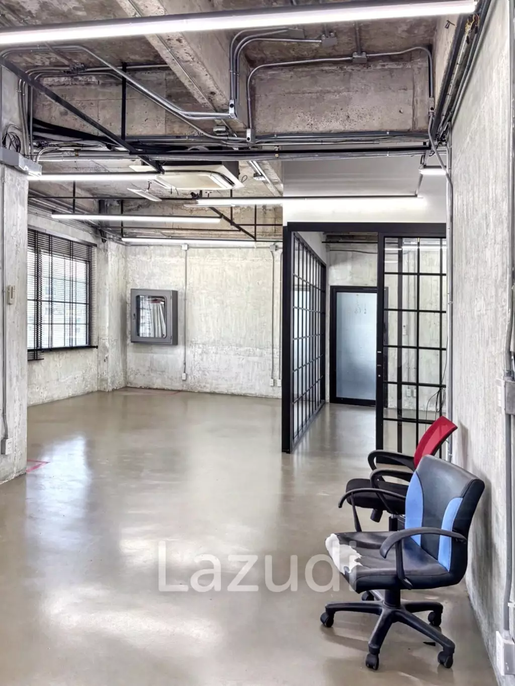 Luxury Industrial Office in Khlong Toei Bangkok