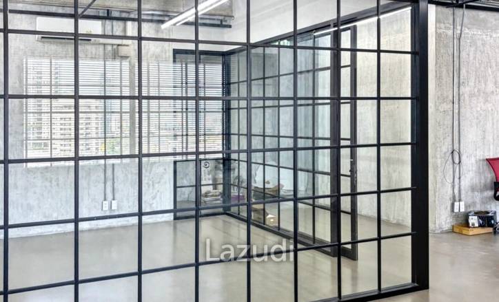 Luxury Industrial Office in Khlong Toei Bangkok
