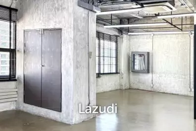 Luxury Industrial Office in Khlong Toei Bangkok