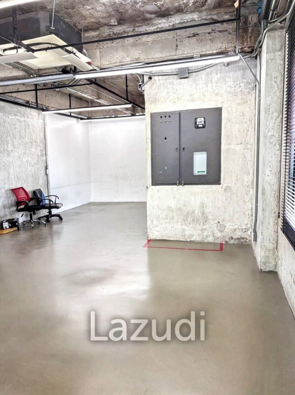 Luxury Industrial Office in Khlong Toei Bangkok