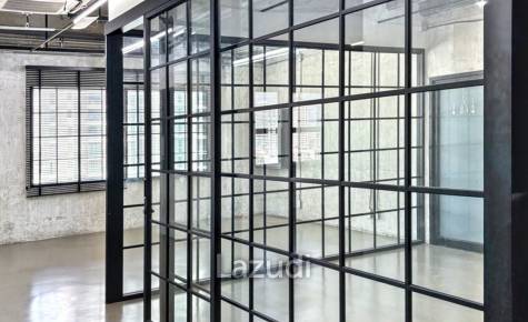 Luxury Industrial Office in Khlong Toei Bangkok