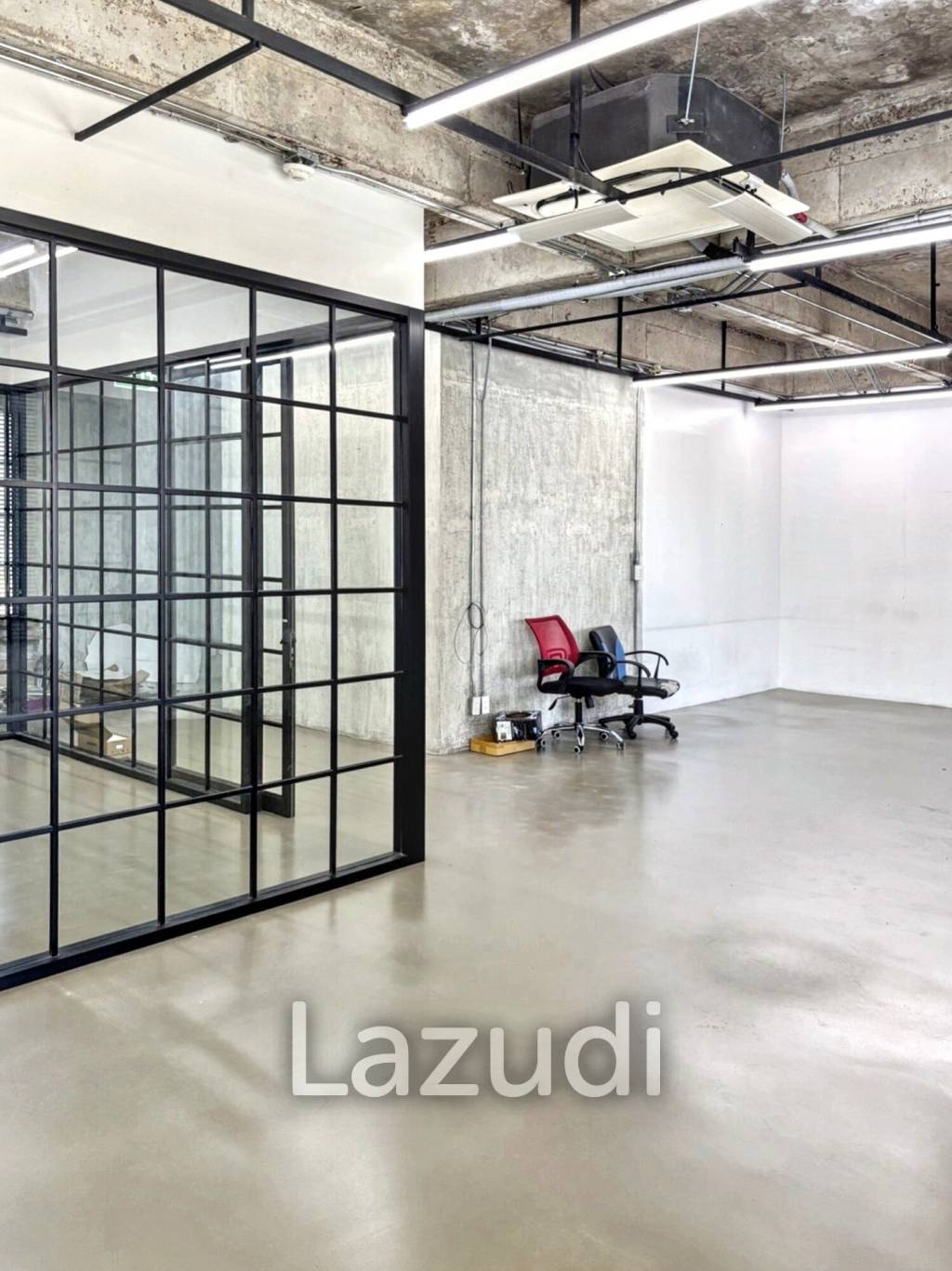Luxury Industrial Office in Khlong Toei Bangkok