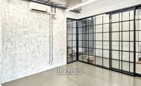 Luxury Industrial Office in Khlong Toei Bangkok