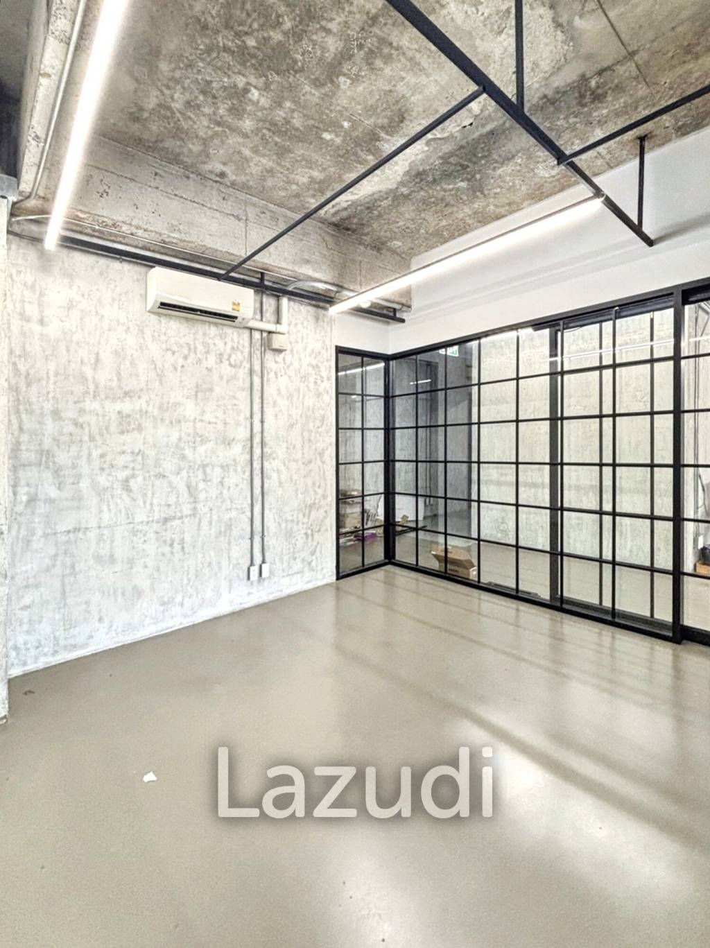 Luxury Industrial Office in Khlong Toei Bangkok