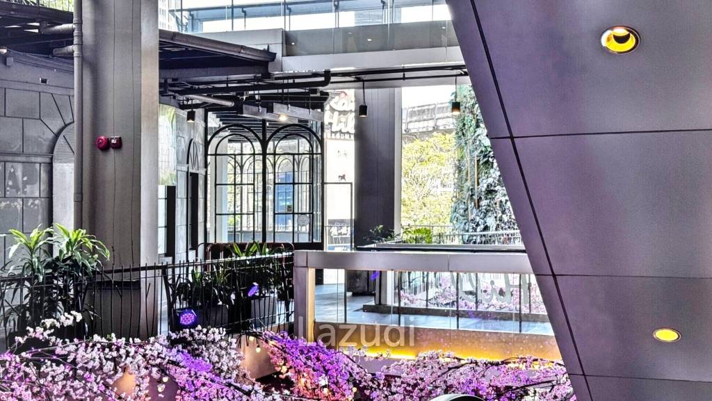 Space for a Restaurant Bar at Rain Hill Bangkok