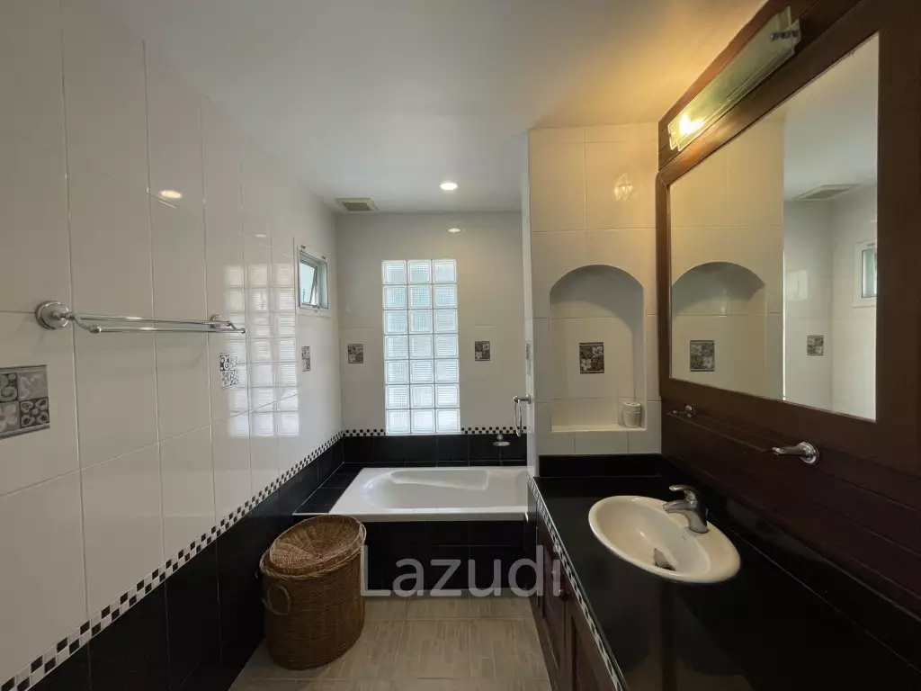 Kamala Nathong - 3-bed villa near Kamala